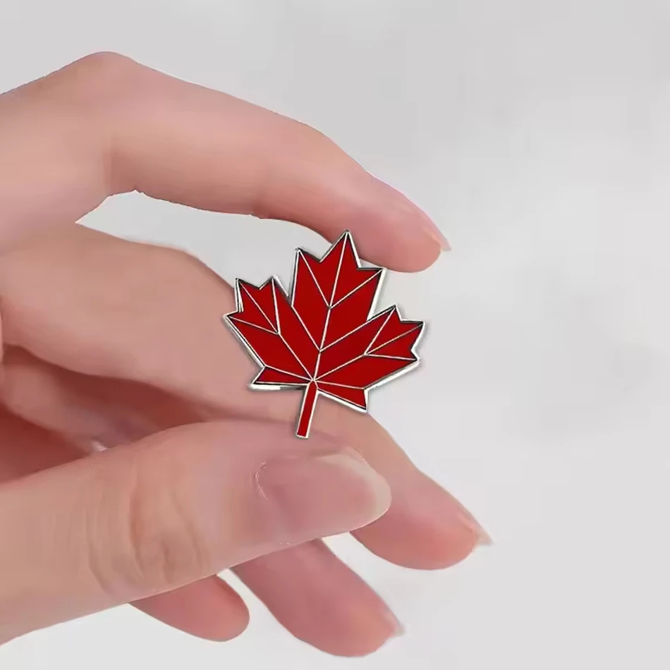 Joyer&iacute;a personalizada OEM, broche de aceite de goteo de aleaci&oacute;n de hoja de arce peque&ntilde;a roja, acces