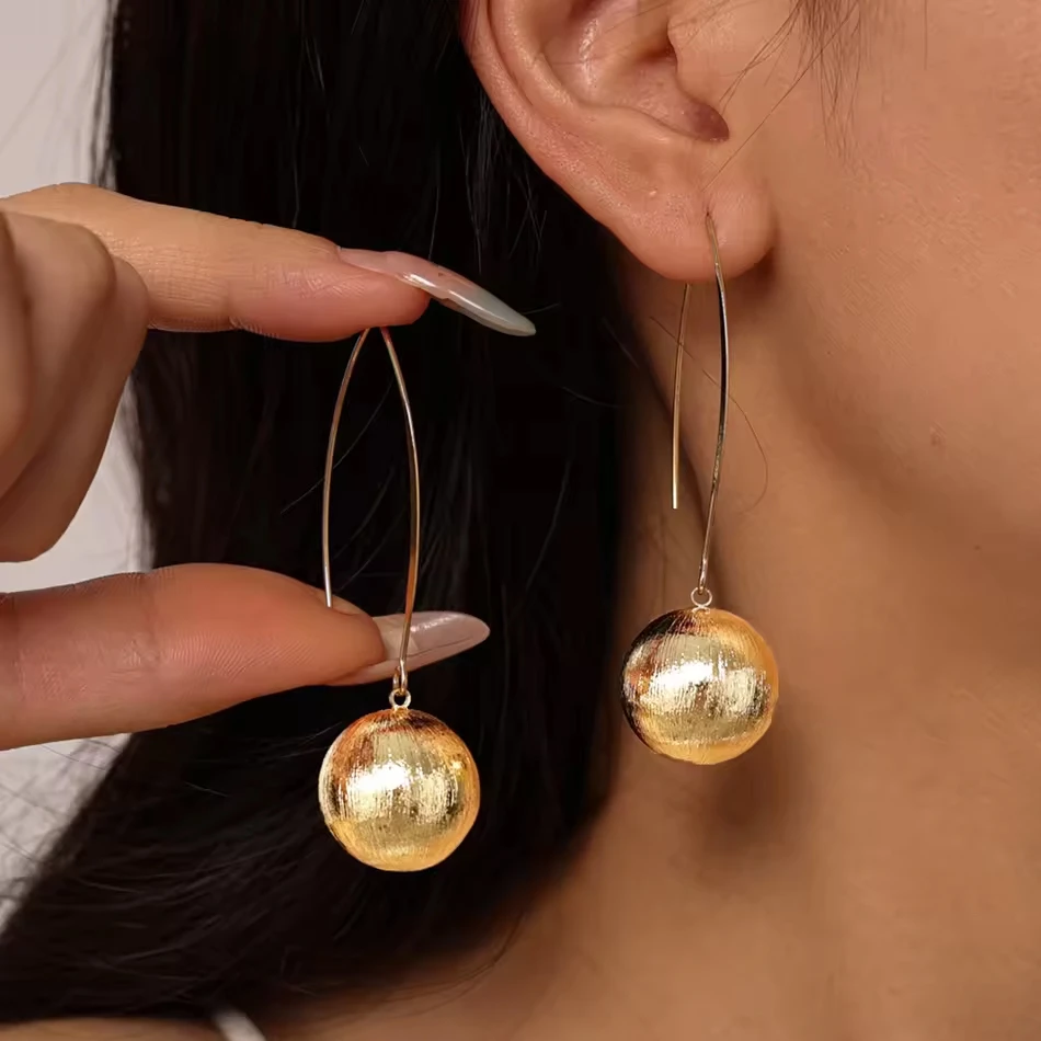 Joyer&iacute;a personalizada OEM, aretes colgantes geom&eacute;tricos de moda de lujo de alta gama, color oro cepi