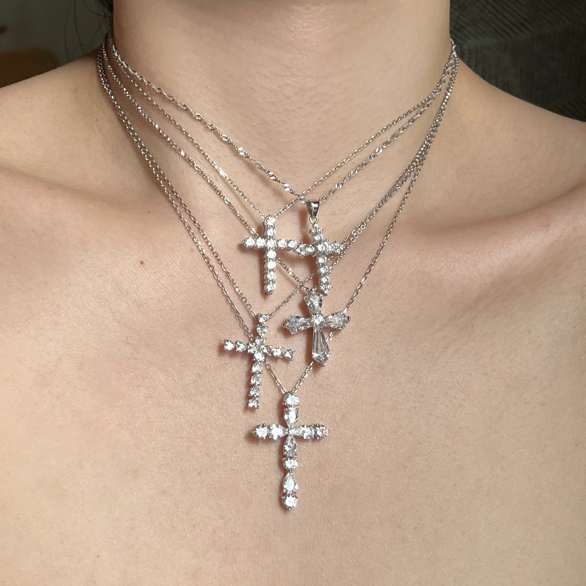 Joyer&iacute;a personalizada de dise&ntilde;o Collar de plata de ley 925 Collar con colgante de cruz de moda con c