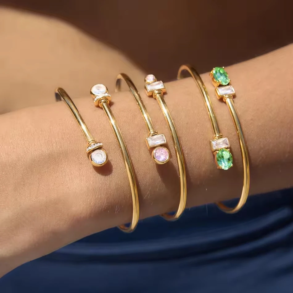 Joyer&iacute;a personalizada OEM de acero inoxidable chapado en oro de 18 quilates Brazalete abierto con ci