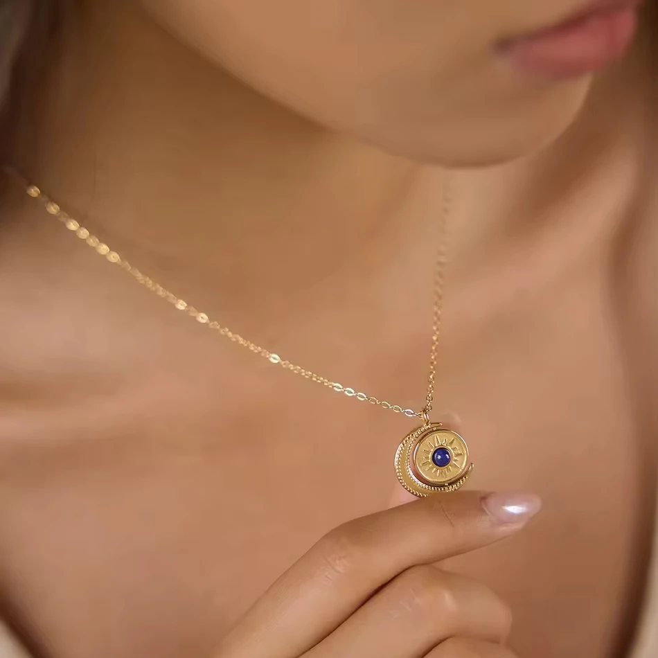 Joyer&iacute;a personalizada OEM, venta al por mayor, collar de acero inoxidable con sol y luna, lapisl&aacute;zul