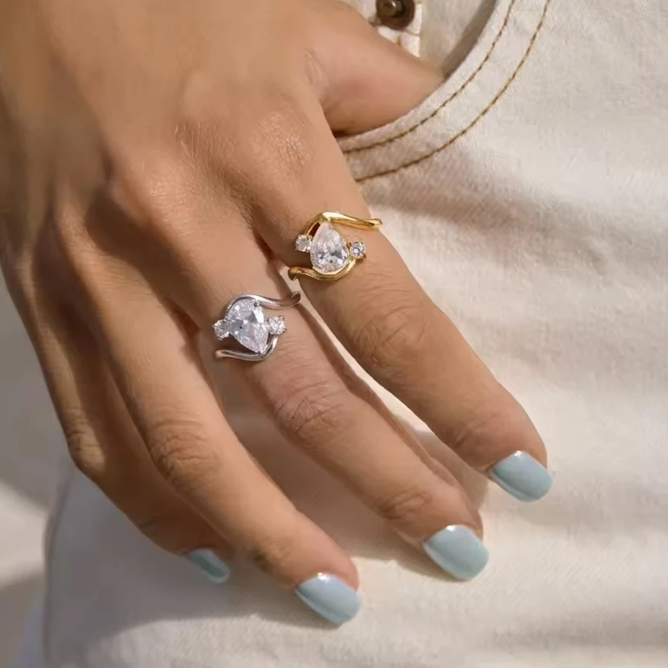 Joyer&iacute;a personalizada OEM a prueba de agua Anillos de acero inoxidable hipoalerg&eacute;nicos Joyer&iacute;a que n