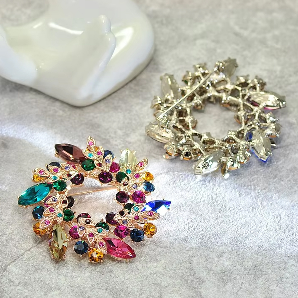 Broche de cristal hecho a medida, aleación de zinc chapada con diamantes de imitación, Coral, para boda, fiesta, compromiso o regalo