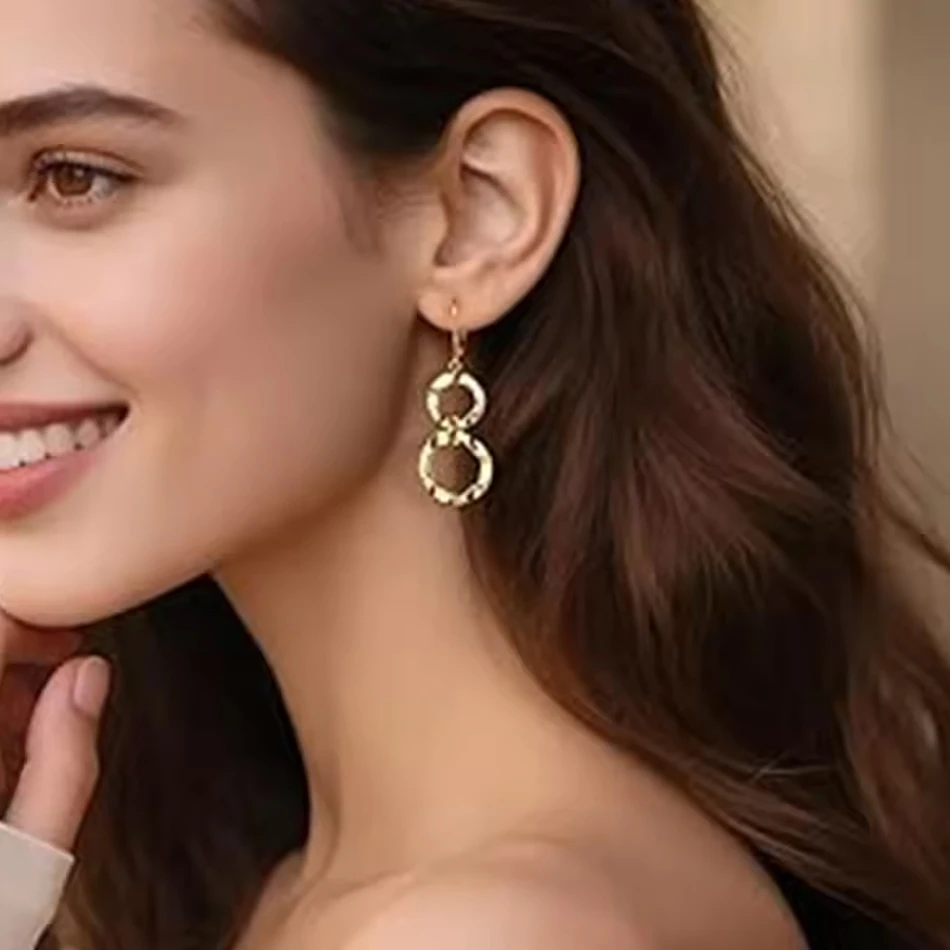 Joyer&iacute;a personalizada OEM Pendientes de aleaci&oacute;n de moda Pendientes colgantes para mujeres para fies
