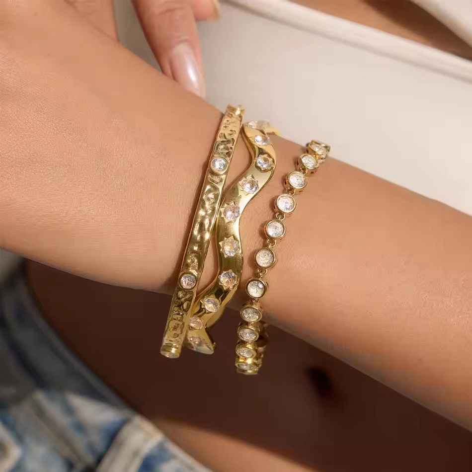 Joyer&iacute;a personalizada OEM de 18 quilates Brazalete de circ&oacute;n de acero inoxidable chapado en oro PVD