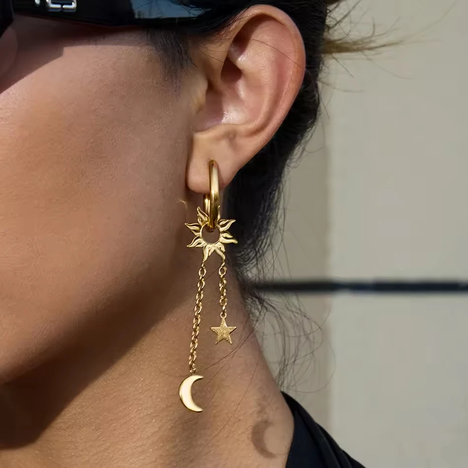 Pendiente de encargo de la borla de la luna de la estrella del diamante artificial de los pendientes